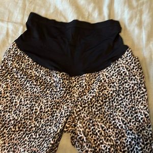 Maternity- Old Navy Pull Panel ankle dress pants